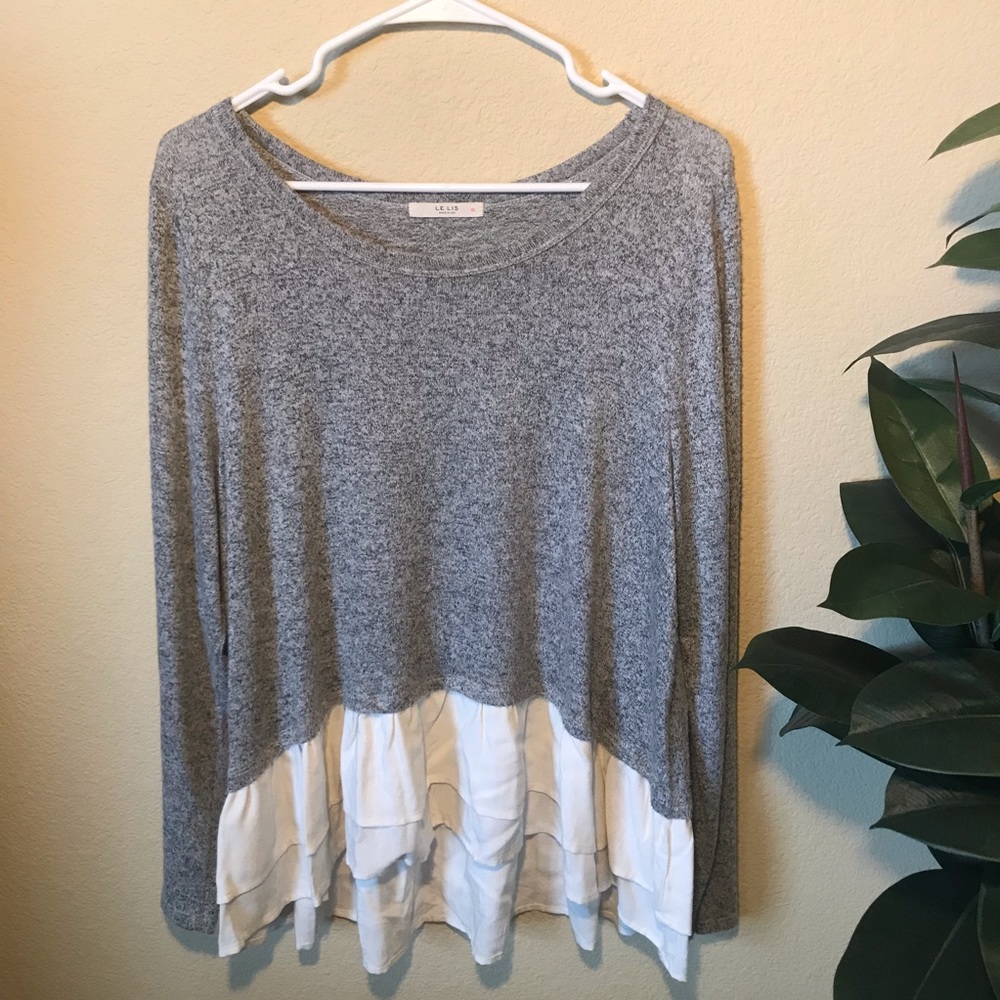 Le Lis Grey and Cream ruffle bottom sweater
